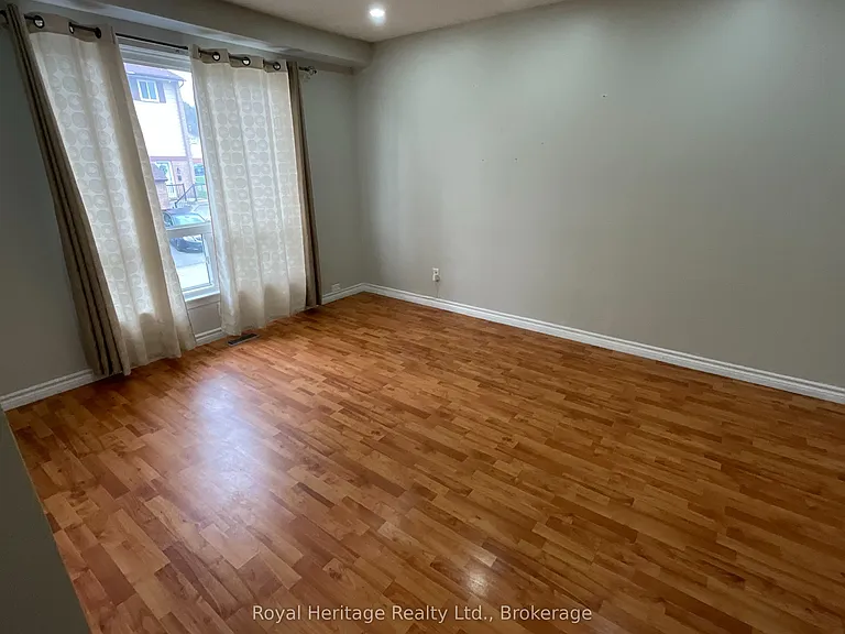 320 Blackthorn St #89 — Photo 41