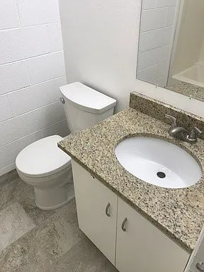334 W 200 N — Photo 11