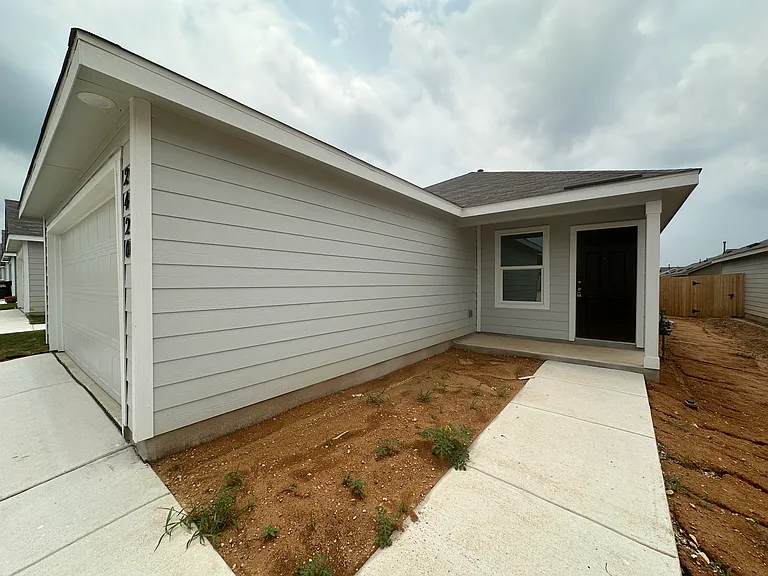2420 Hunter Peak — Photo 2