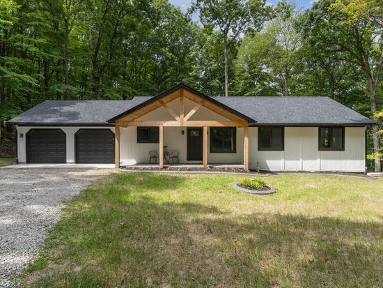 7330 Lingane Rd, Chelsea, MI 48118