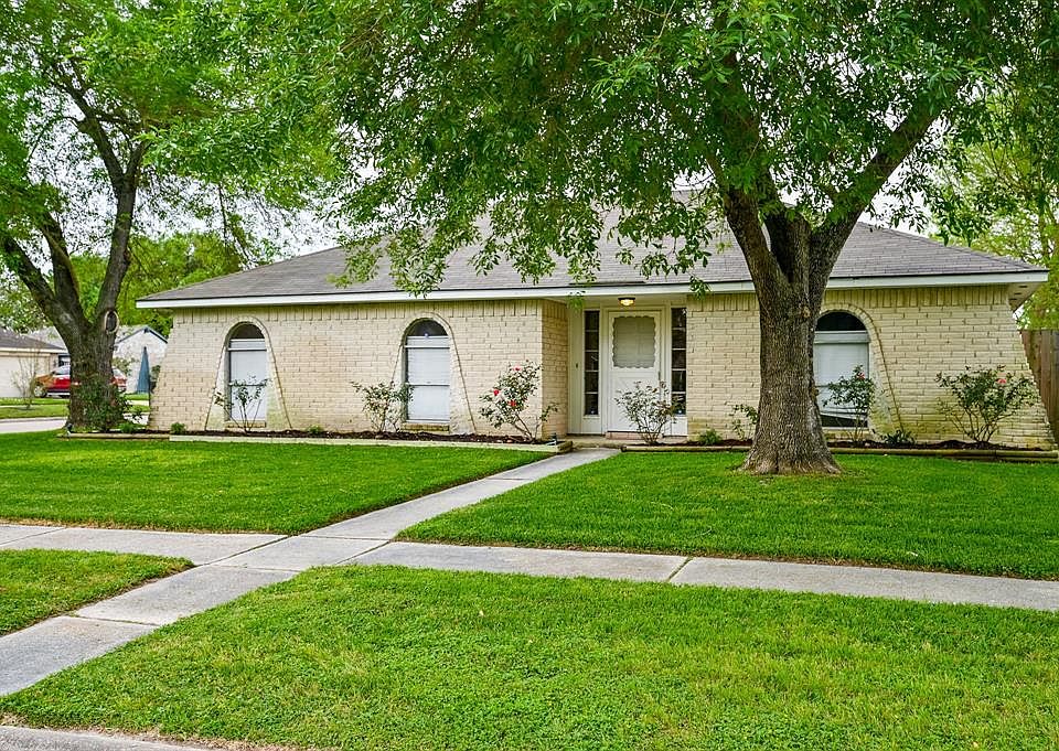 1st image of 11203 Verlaine Dr