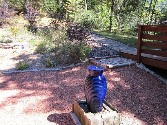 Welcoming bubbling fountain 