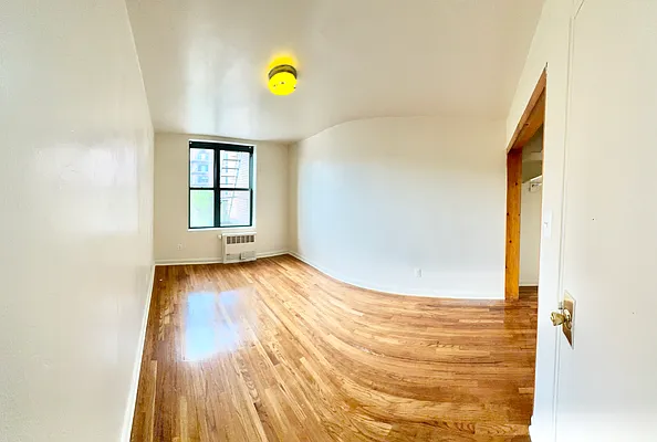 Rented by EastMount Realty LLC | media 7