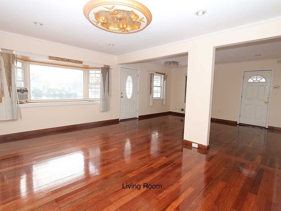 1st image of 8103 267th St
