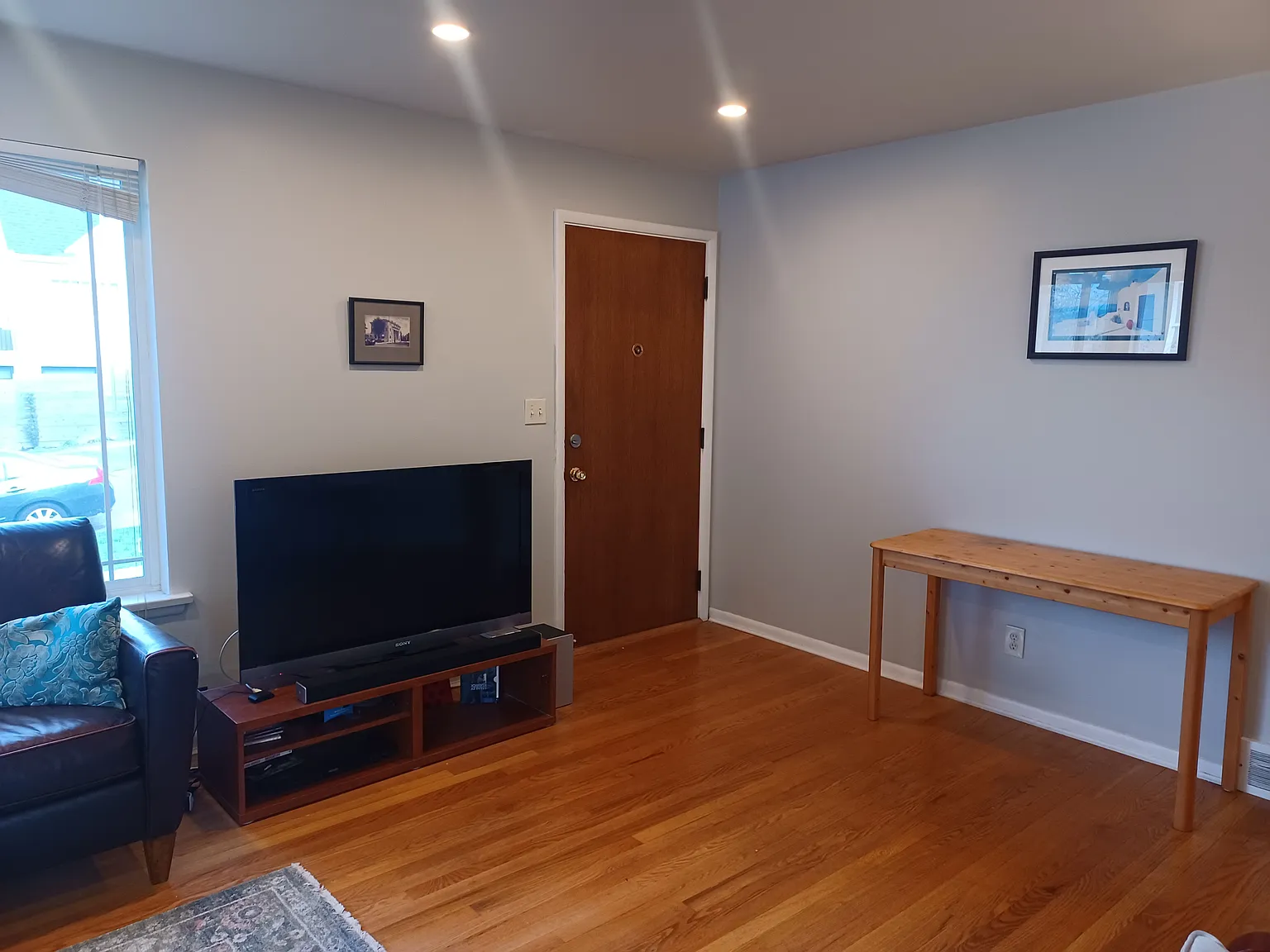 2 bed, 1390 sqft, $3,300 — Photo 2
