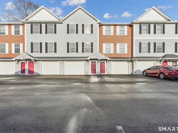 2 Bull Avenue #A3, Wallingford, CT 06492