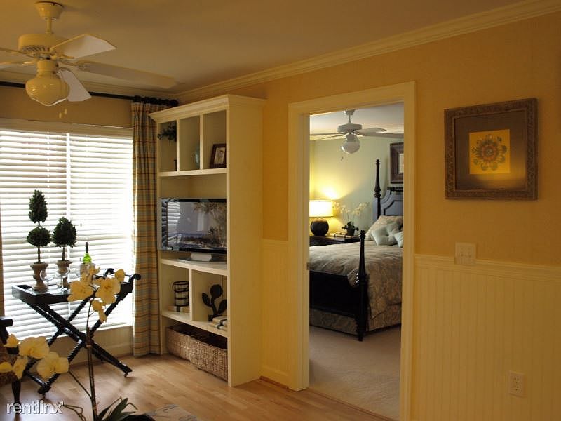 1st image of 2813 Bloomfield Ln Unit 108