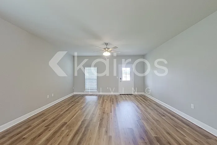 13760 Willowmore Dr — Photo 4