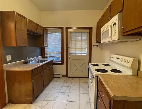 1 Washington Ave #4 Photo 1