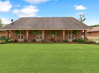 120 Gravolet St, Belle Chasse, LA 70037