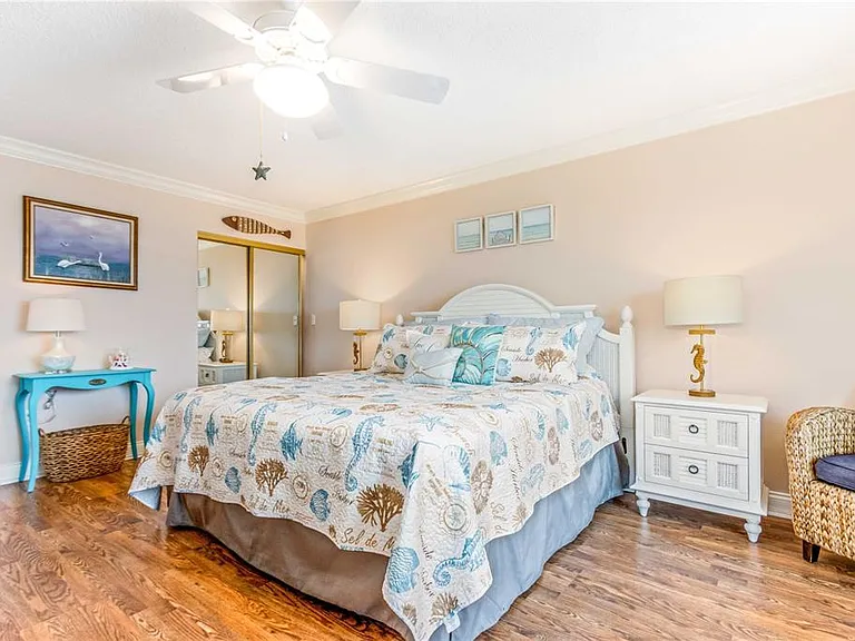 1270 Gulf Blvd #708 — Photo 21