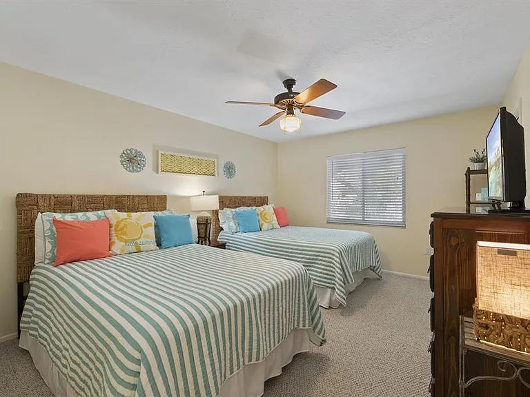 1895 Buccaneer Cir — Photo 16