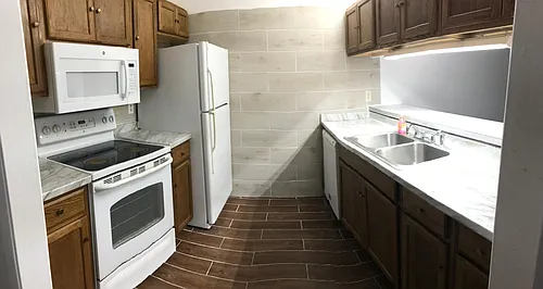 220 Elm St Photo 1