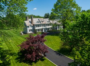 56 Winfield Ln, New Canaan, CT 06840