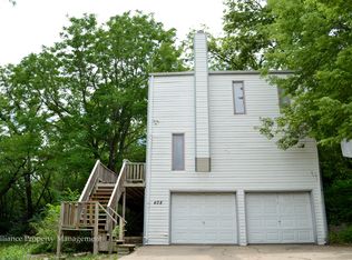 408 Summit Ave, Manhattan, KS 66502