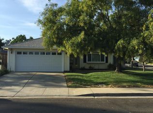 301 Hampshire Ct, Winters, CA 95694