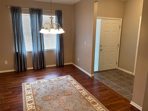 2nd image of 6643 Sanibel Ave