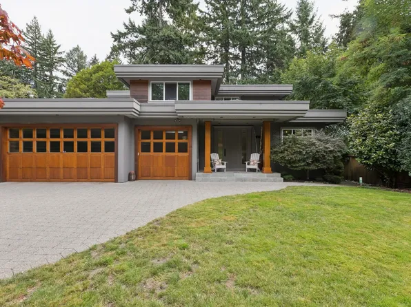 4176 Virginia Cres, North Vancouver, BC V7R 3Z6