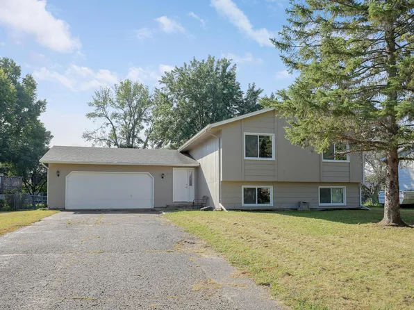 1901 Gunflint Trl, Minneapolis, MN 55444