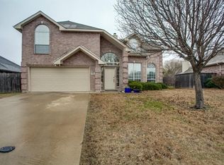 202 Larkspur Dr, Forney, TX 75126