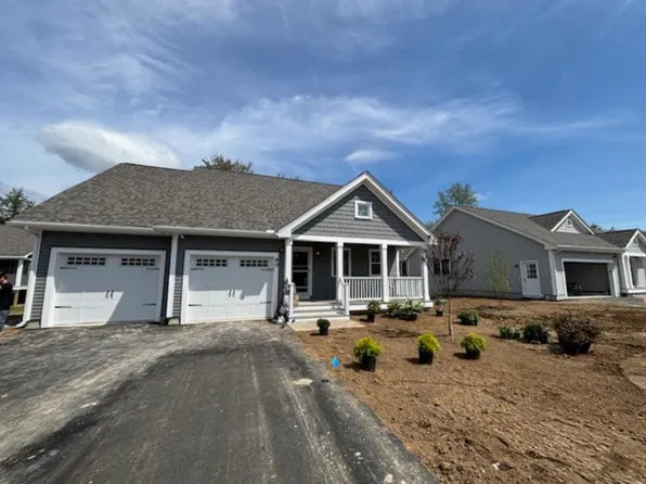 90 Three Ponds Drive #90, Brentwood, NH 03833
