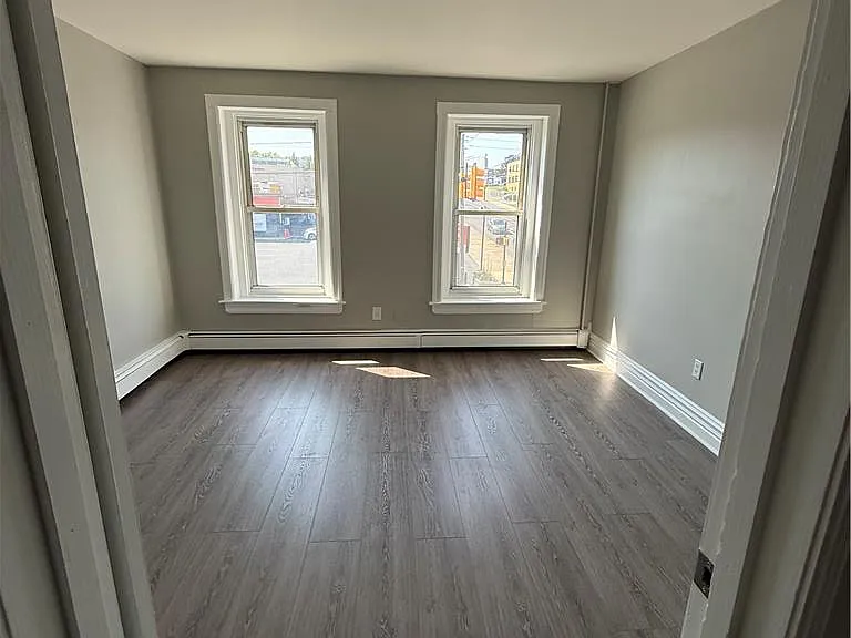 1455 W Tilghman St — Photo 14