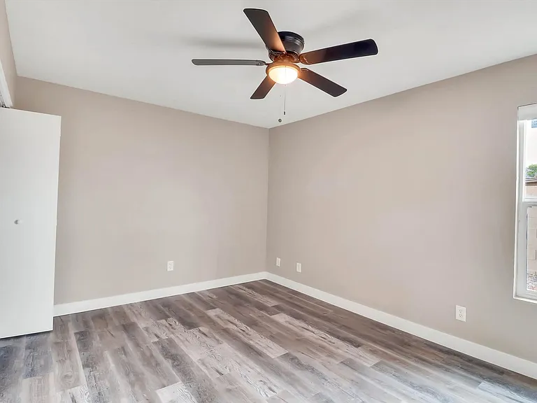 260 W 8th Ave #123 — Photo 41