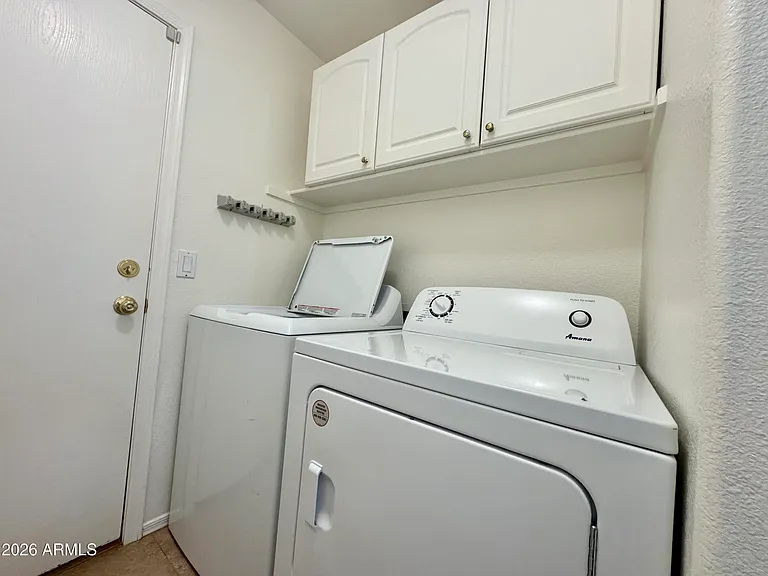 2302 E Edna Ave — Photo 24