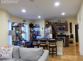 13 Jay St #2R, Somerville, MA 02144