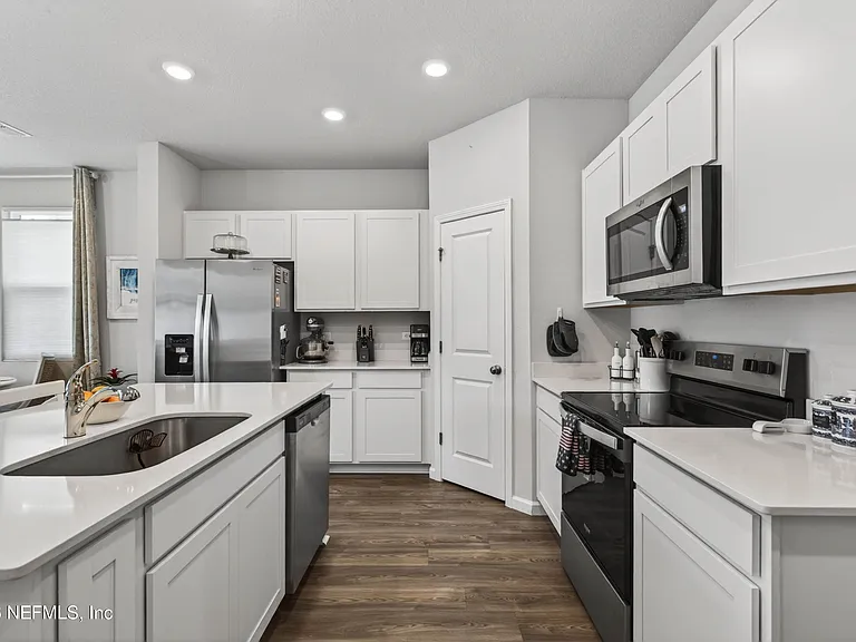 14532 Macadamia Ln — Photo 6