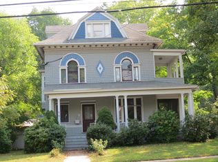 2044 Main St, Glastonbury, CT 06033