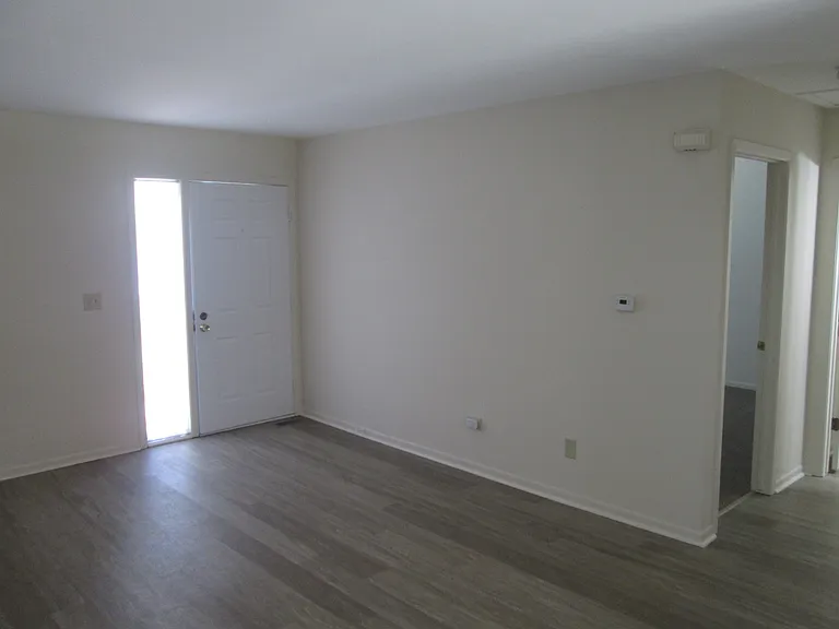 828 Pine Grove Ave — Photo 15