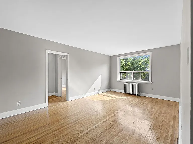 19 Engelhart Cres #64-68 — Photo 17