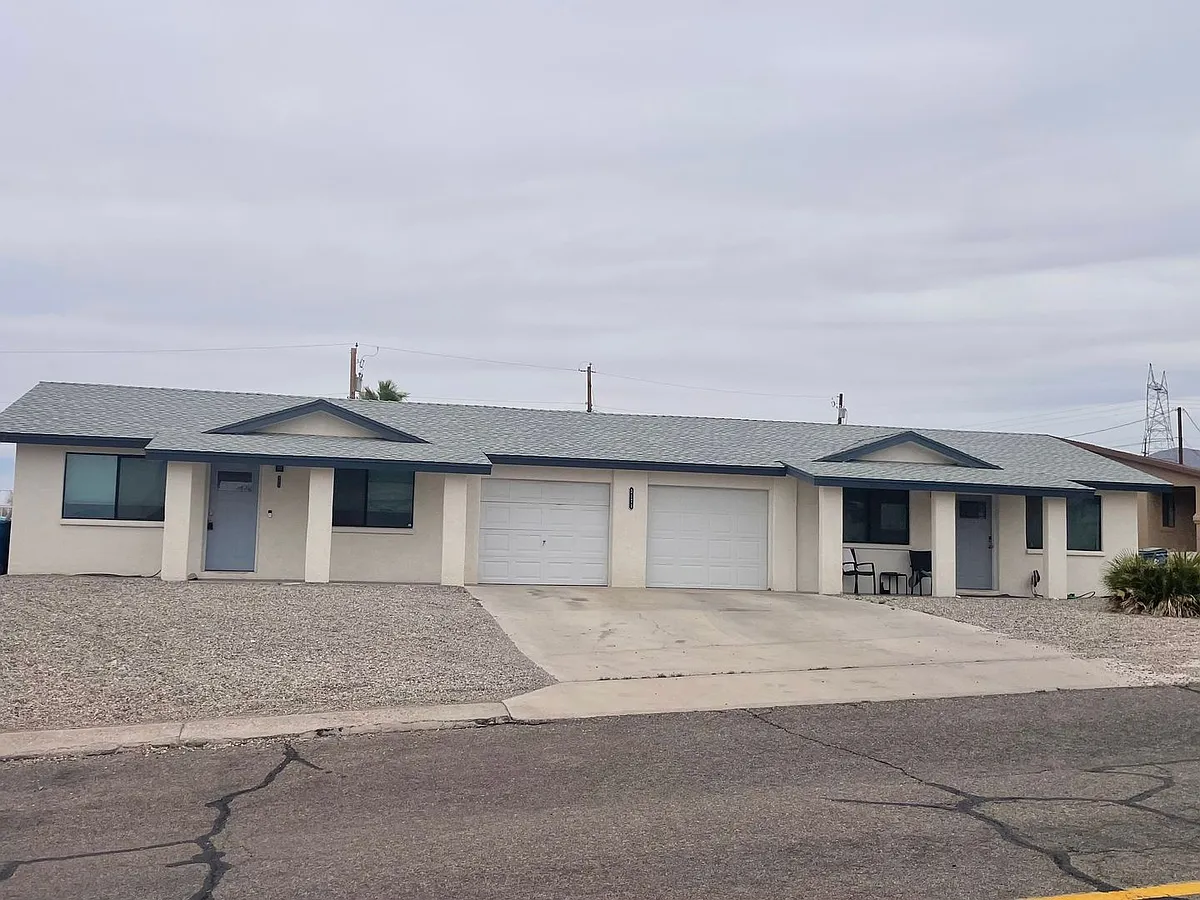 Building Photo - 3171 Sombrero Dr