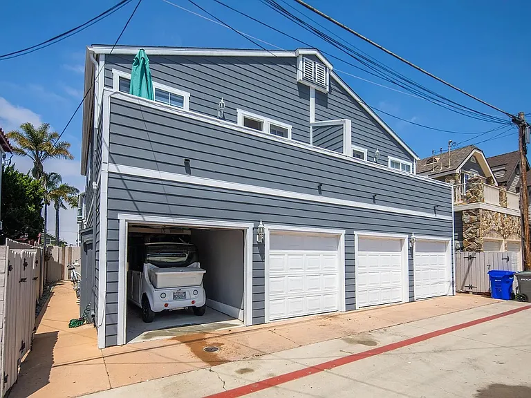 569 E Ave #C — Photo 30