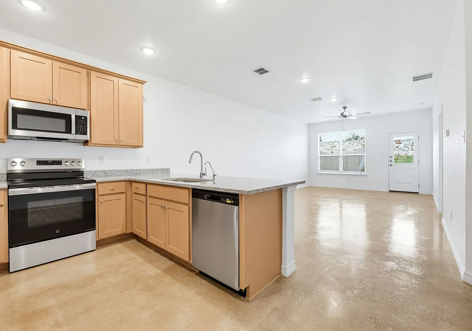 3901 American Elm Dr. — Photo 3