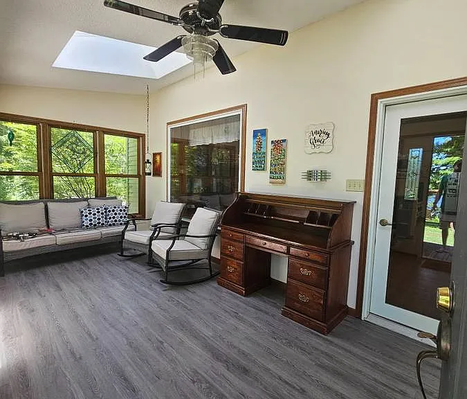 10040 Maple Valley Dr — Photo 5