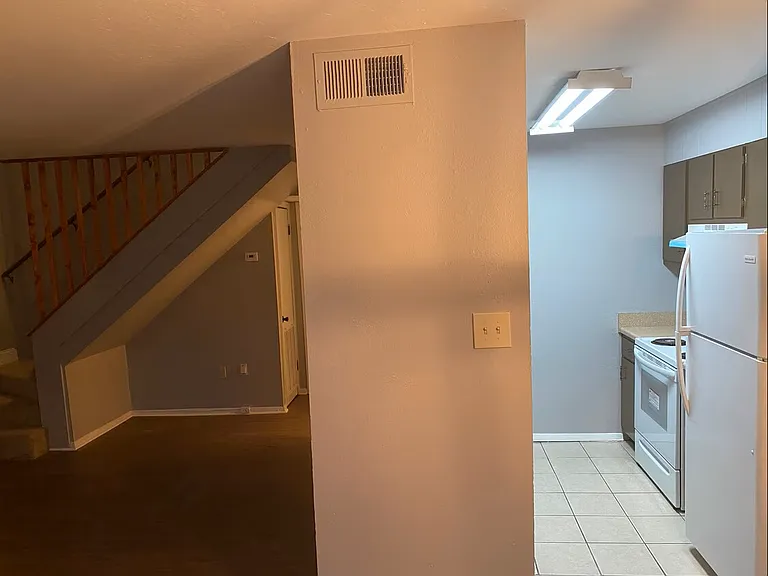 900 Mountain Creek Rd #F-83 — Photo 13