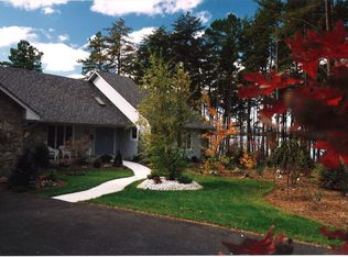70 Sunburst Ct, Union Hall, VA 24176