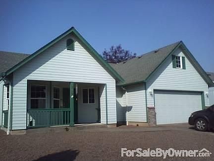 799 Mtn. River Dr. Lebanon OR Your Home : Lovely home for family or downsizing. Easy access. Comfort