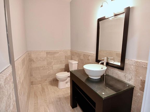 5th image of 1236 E Columbia Ave #23