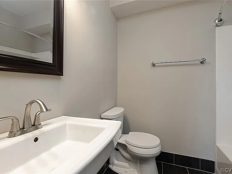 103 S Rowland St #B — Photo 14