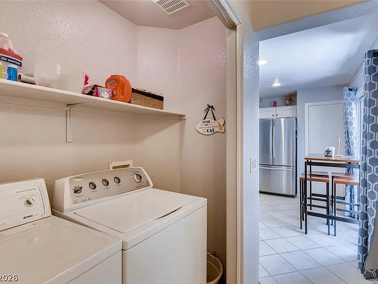 10451 Processor Ct — Photo 24