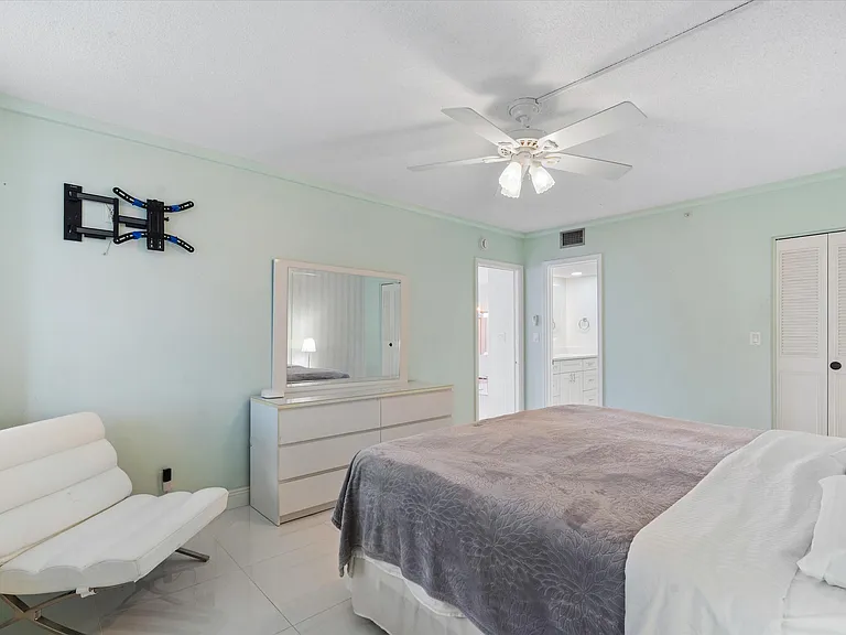 3300 S Ocean Blvd #617C — Photo 14