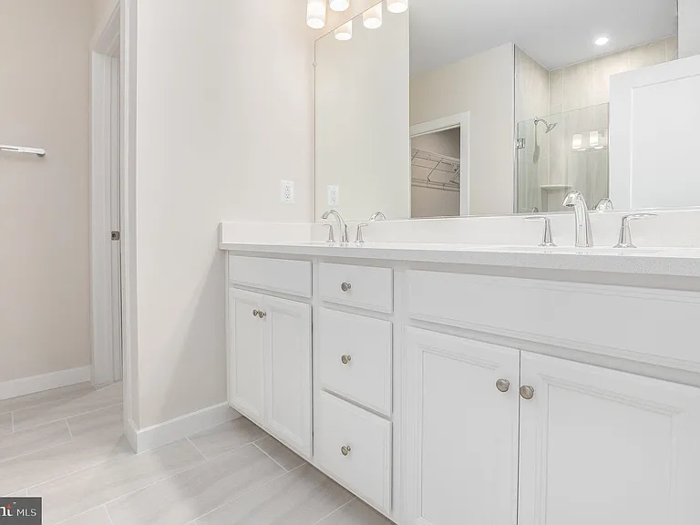 44514 Wolfhound Sq — Photo 16