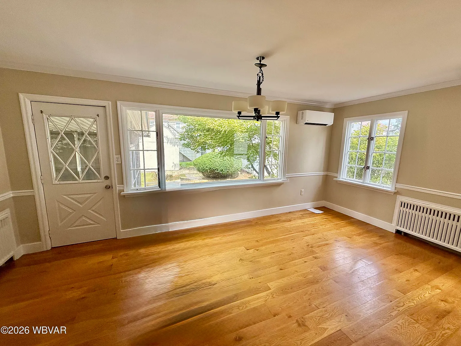 2 bed, 1.5 bath, 1144 sqft, $1,800 — Photo 3