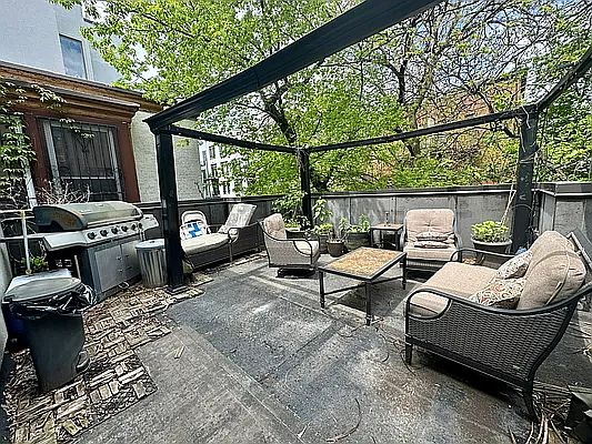 2nd image of 277 Clifton Pl #3A