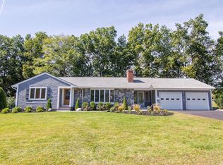 29 Hillcrest Dr, Dover, NH 03820
