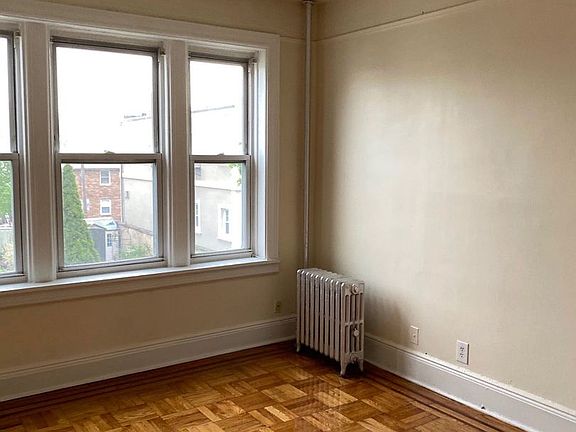 4th image of 85-87 W 32nd St APT B3