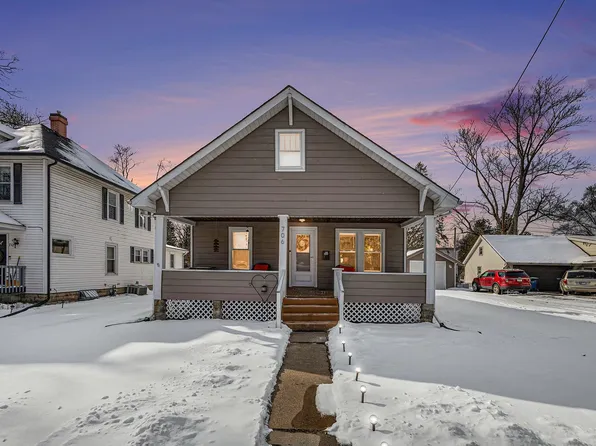 706 S 2nd St, Chesterton, IN 46304